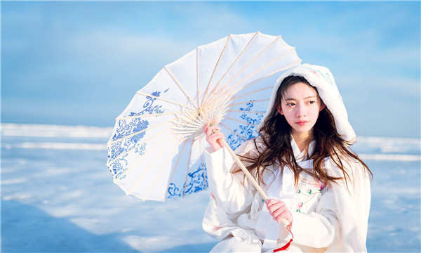 金凤试管代怀生子多少钱一个？助孕之路的费用分析与方案选择